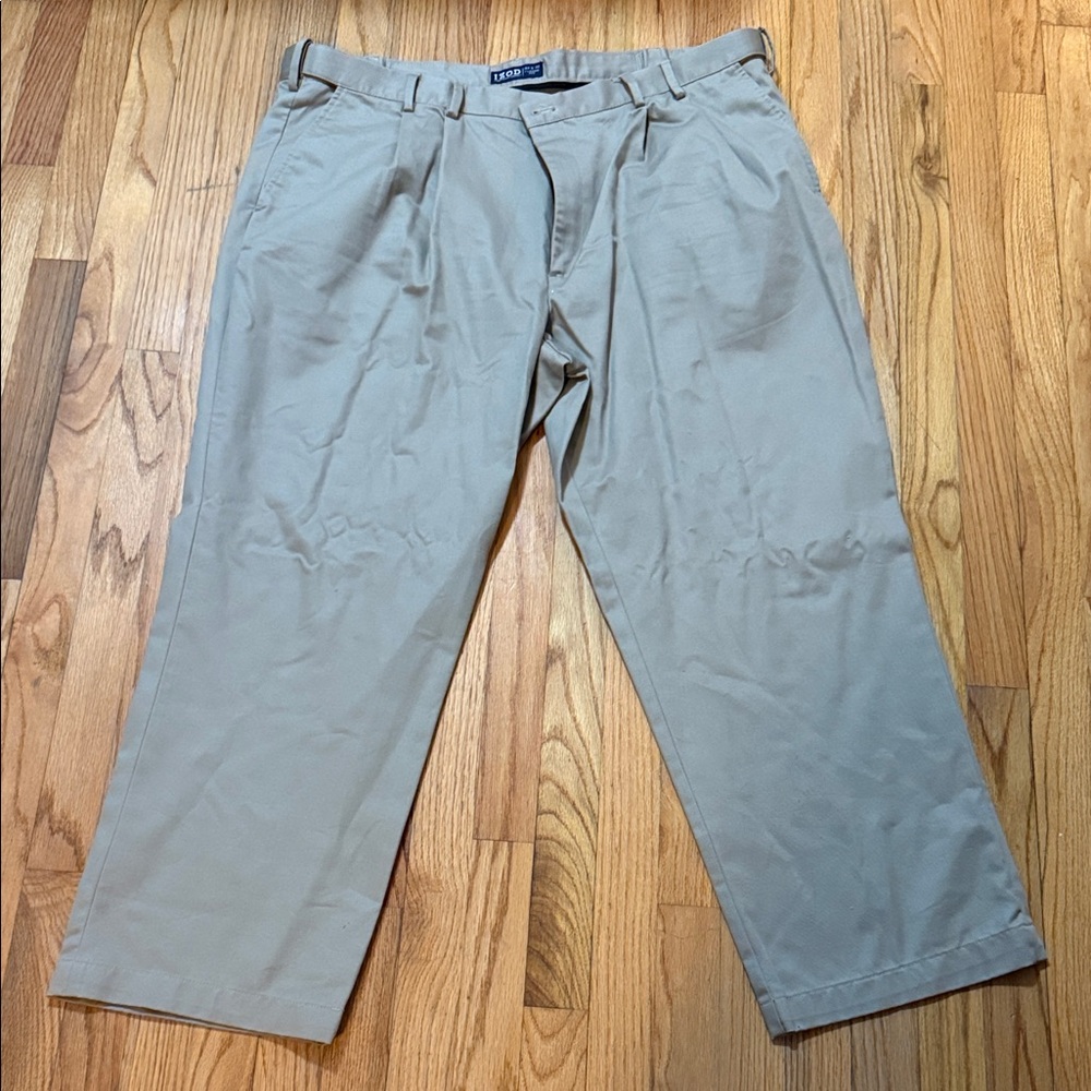 IZOD Dockers Men's Tan Chinos
